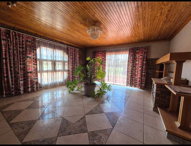 3 BEDROOM HOUSE FOR SALE IN VAN DER MERWES KROON